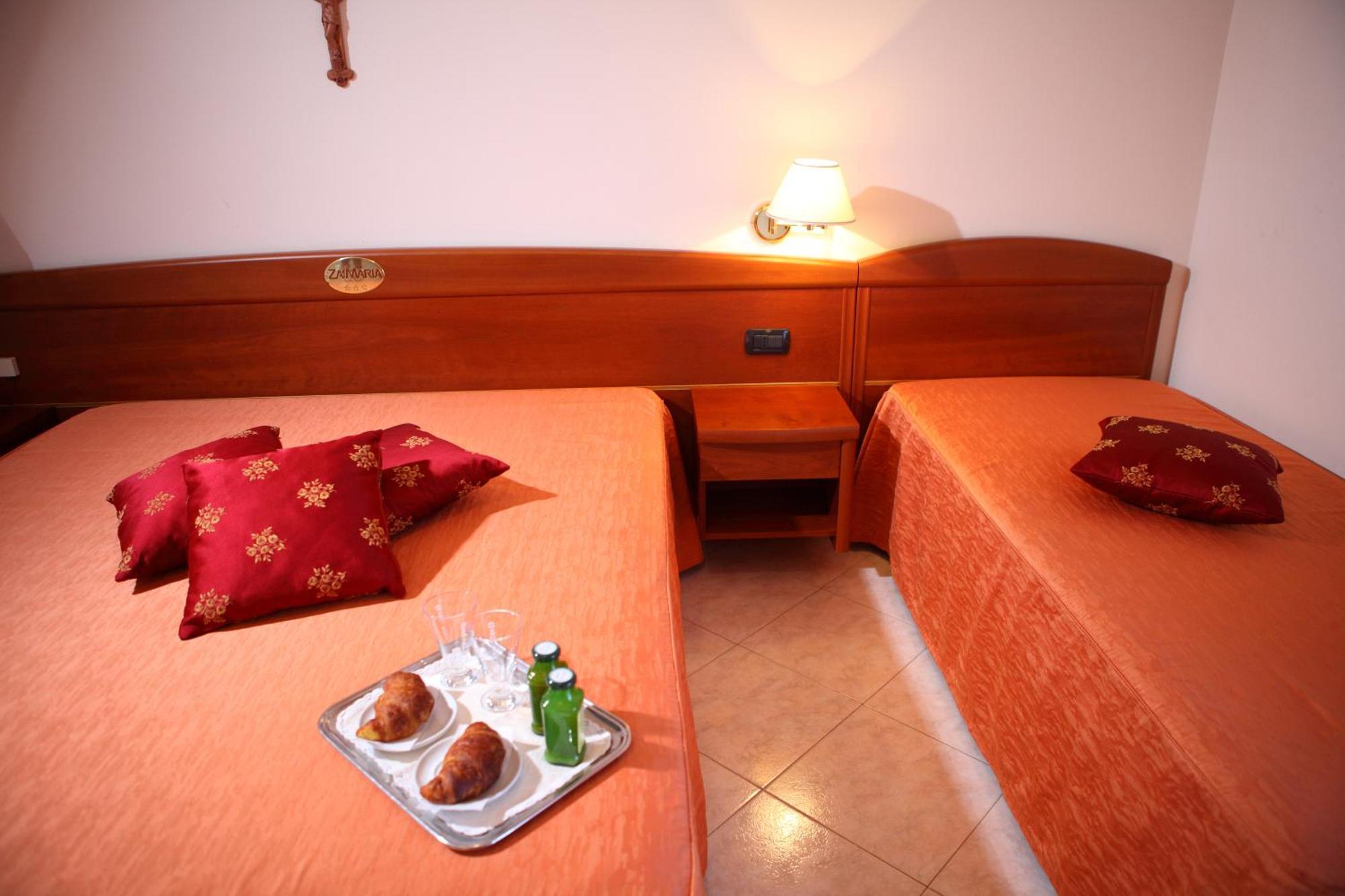 Hotel Za Maria Santo Stefano di Camastra Pokoj fotografie