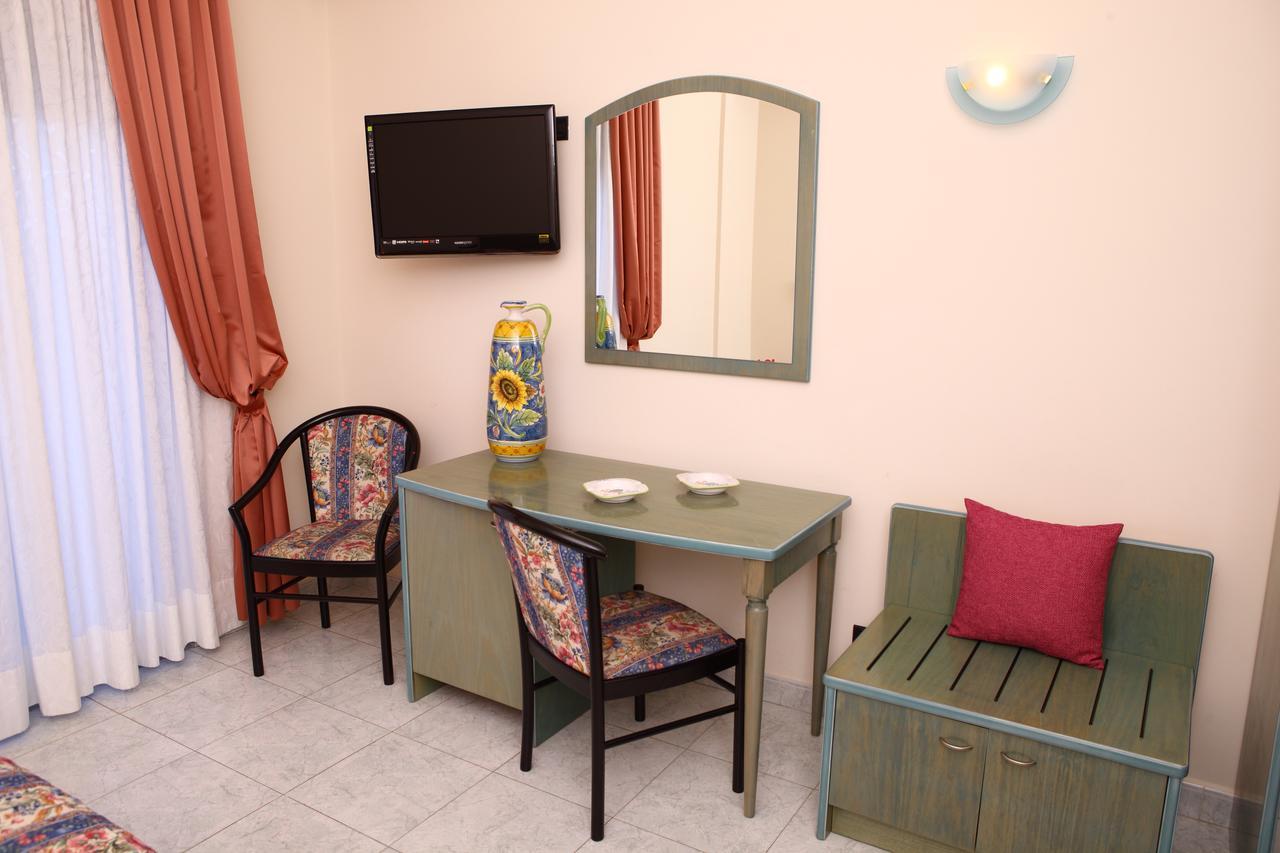 Hotel Za Maria Santo Stefano di Camastra Exteriér fotografie